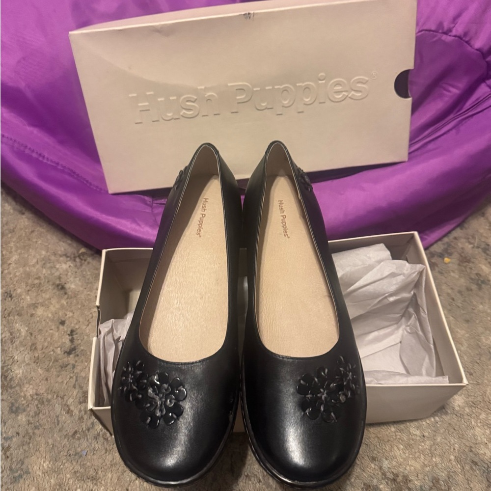Hush Puppies Women's Size 11 Flats ($40 Each) OBO